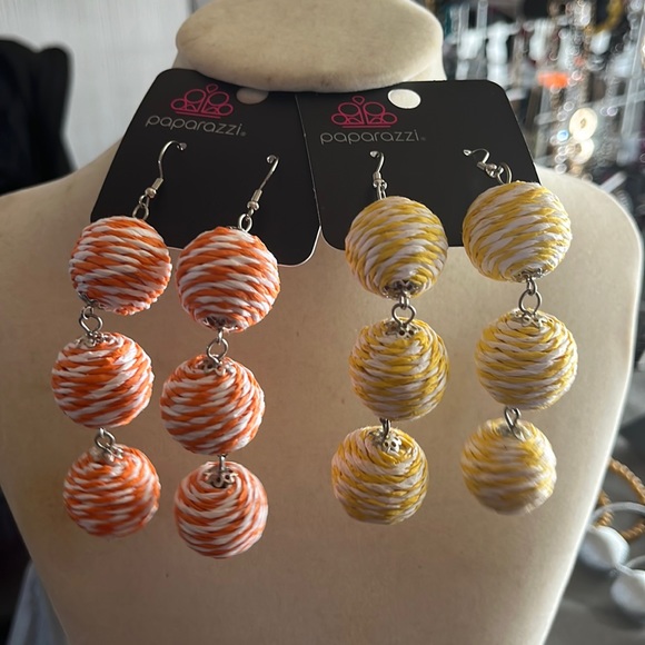 3 balled earrings!!! Light weight and gorgeous